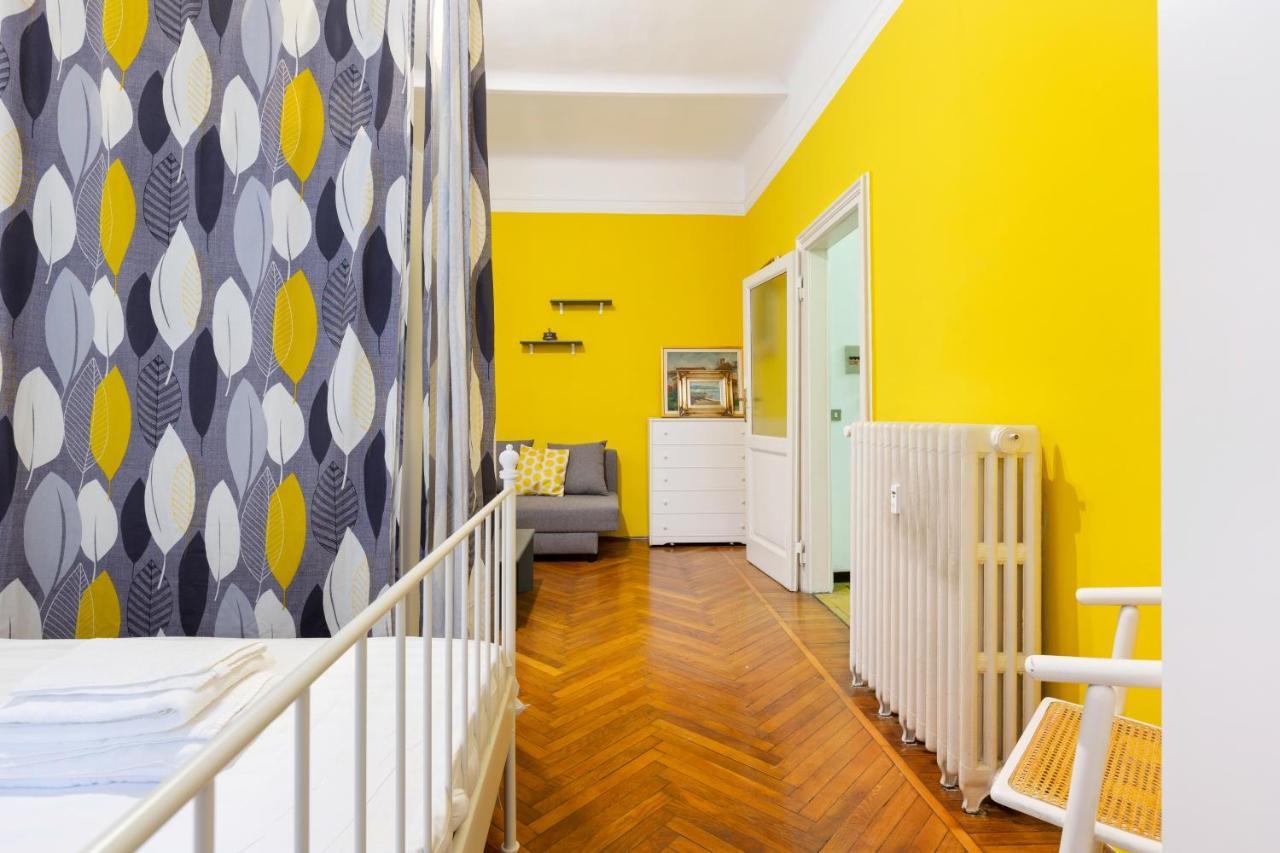 Loreto Courtyard Apartment Milan Bagian luar foto