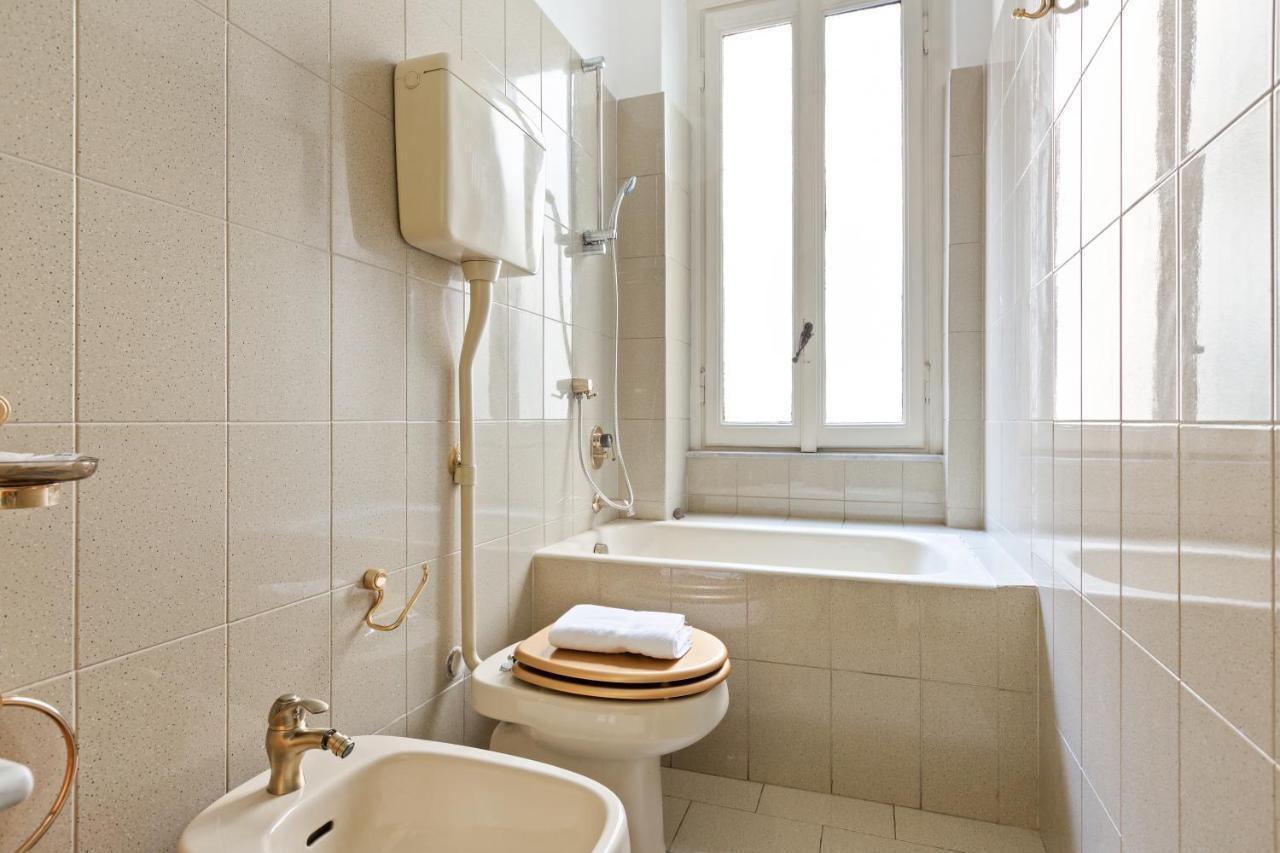 Loreto Courtyard Apartment Milan Bagian luar foto